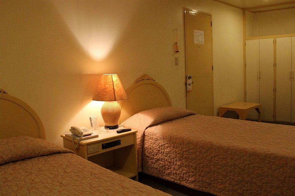 Hotel Cesario 막탄 외부 사진