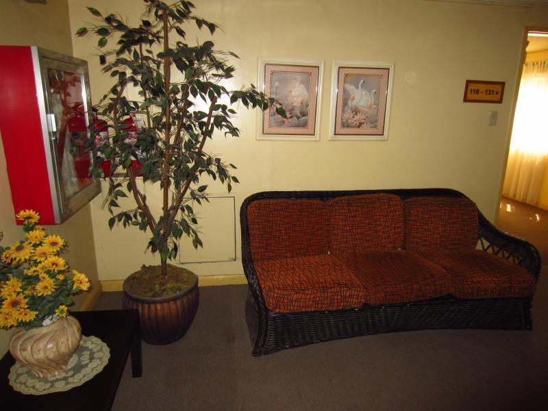 Hotel Cesario 막탄 외부 사진