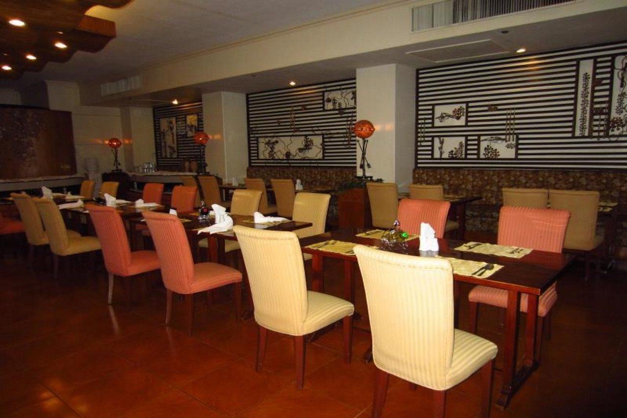 Hotel Cesario 막탄 외부 사진