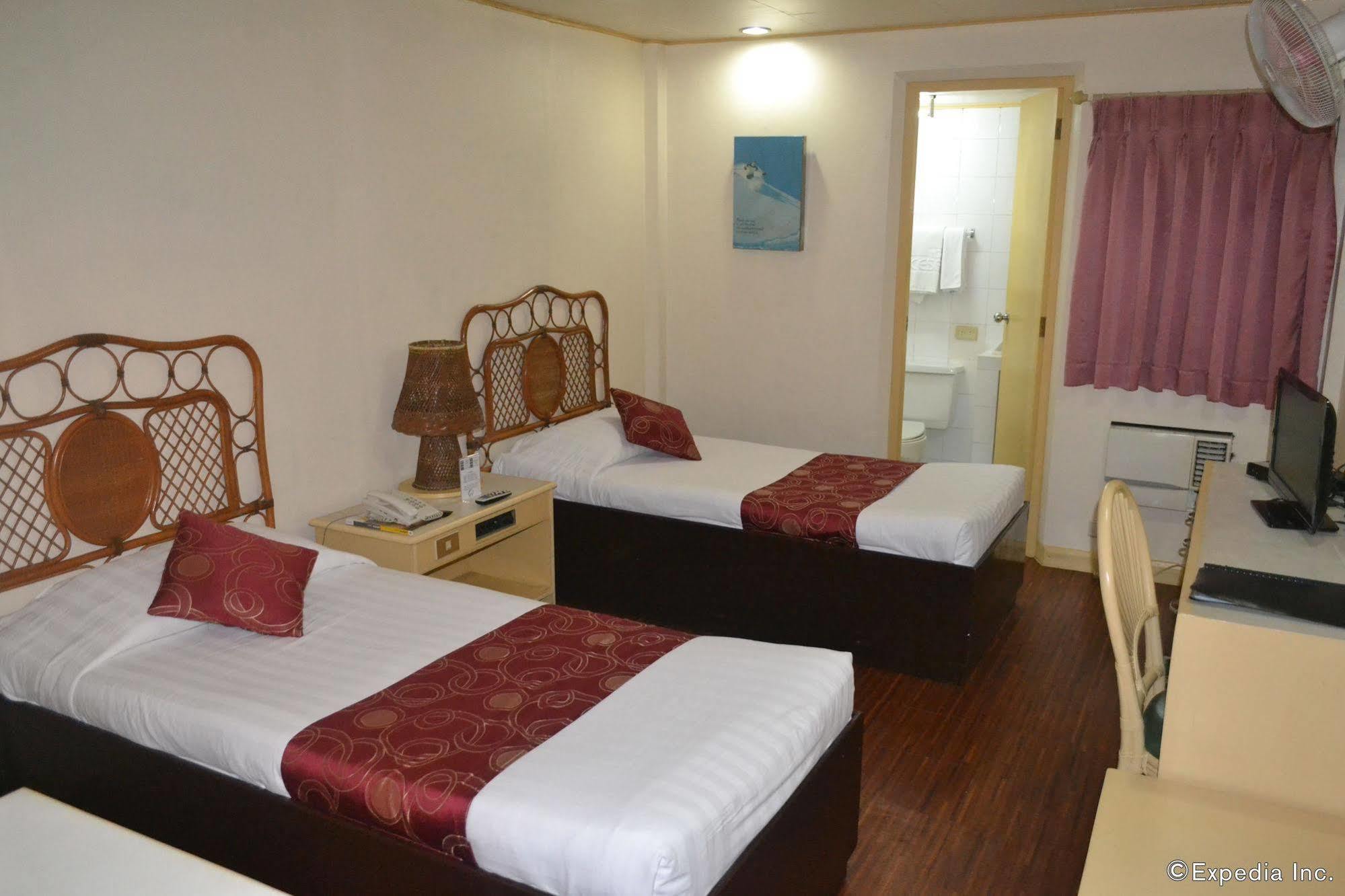 Hotel Cesario 막탄 외부 사진