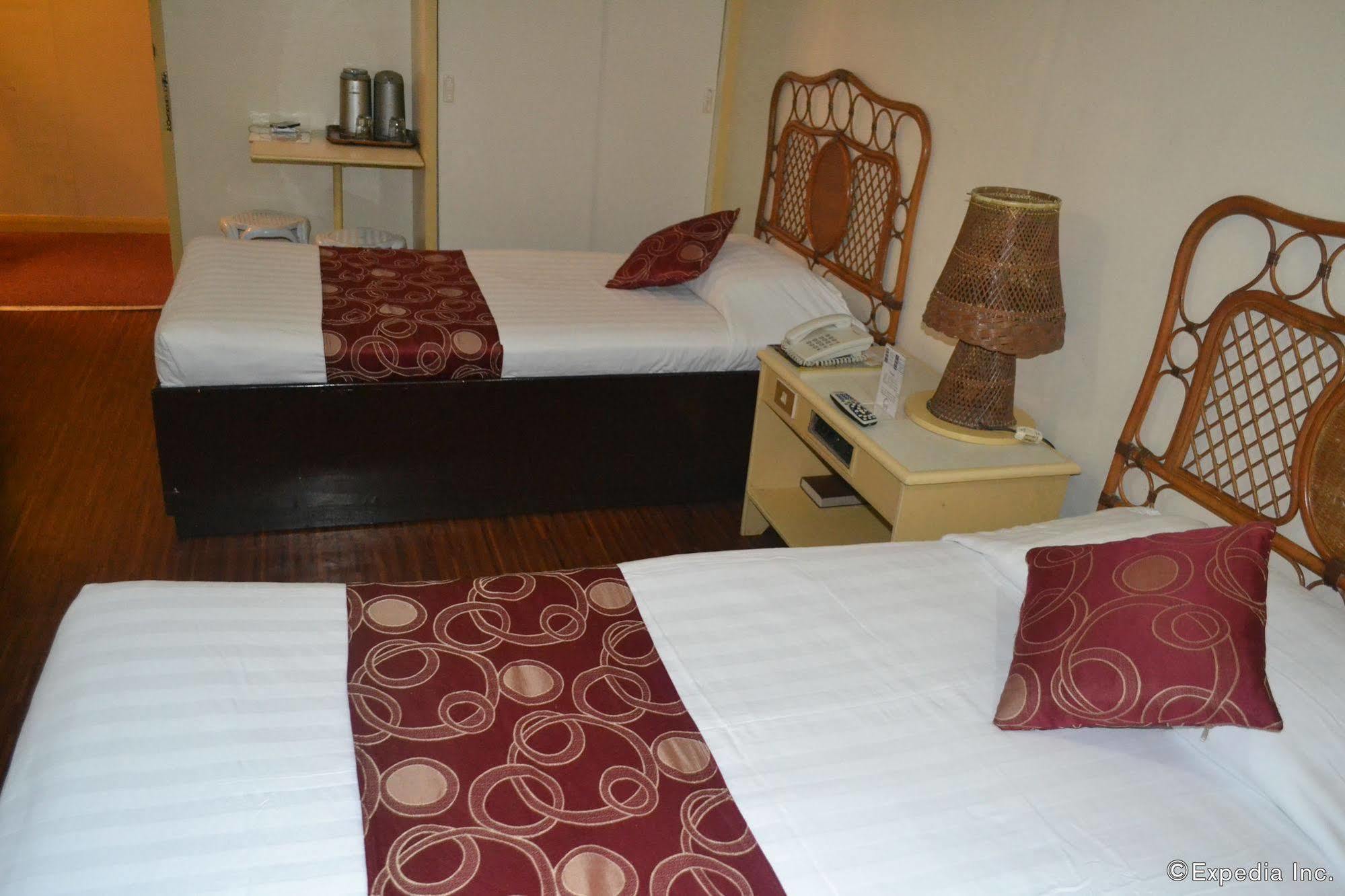 Hotel Cesario 막탄 외부 사진